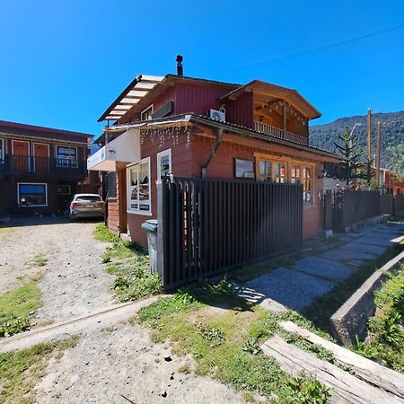 Hostal Robinson Puerto Puyuguapi Exterior foto